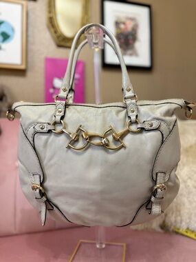 Auth 💯 Vintage GUCCI Cream Leather Bag with Iconic Gold  Horsebit Hardware